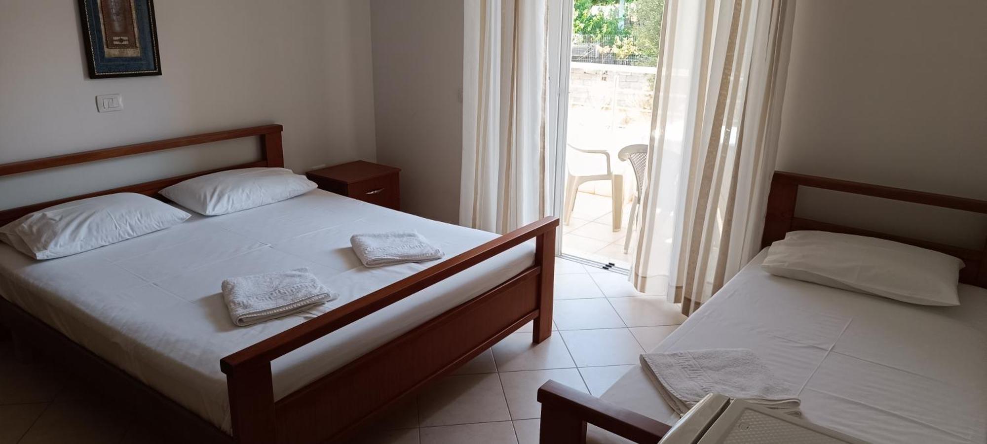 El Doro Rooms Dhërmi Buitenkant foto