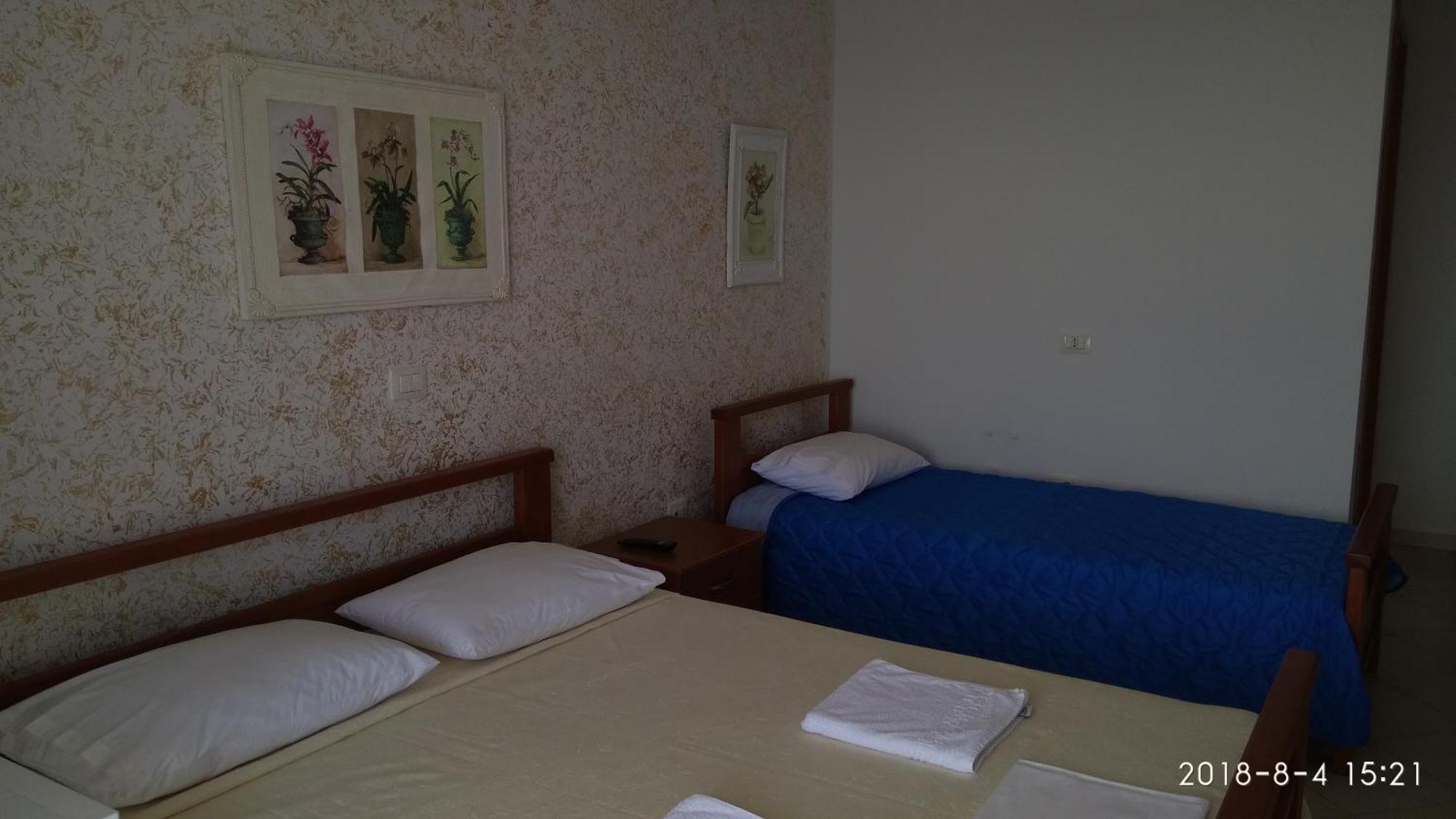 El Doro Rooms Dhërmi Buitenkant foto